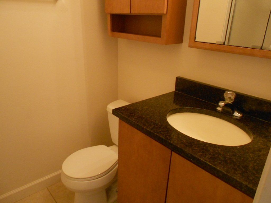 367 W. 6th Ave. Apt. 9.- Bathroom 01