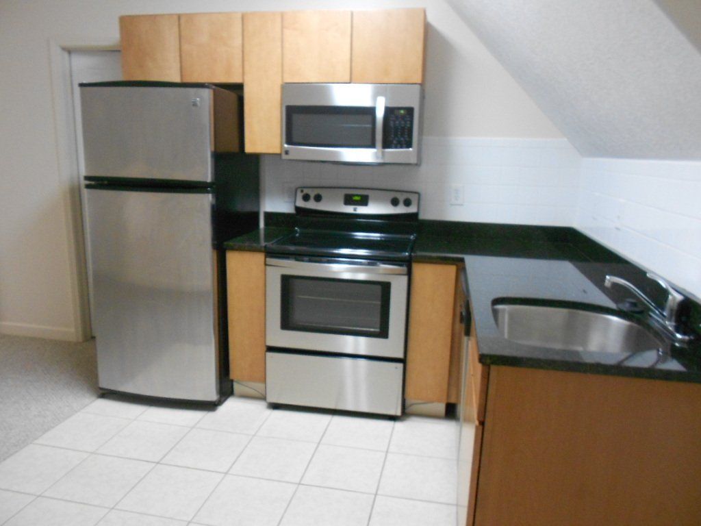 367 W. 6th Ave. Apt. 9.- Kitchen 01