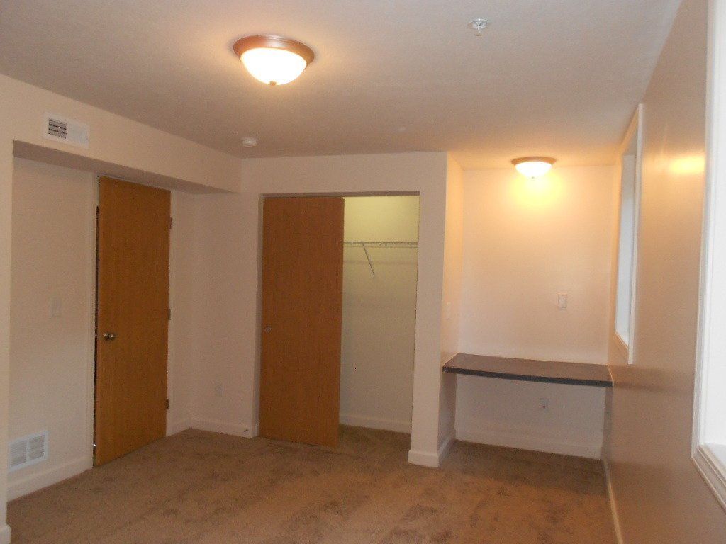 2000 Indianola Ave. Apt. A - Bedroom 01