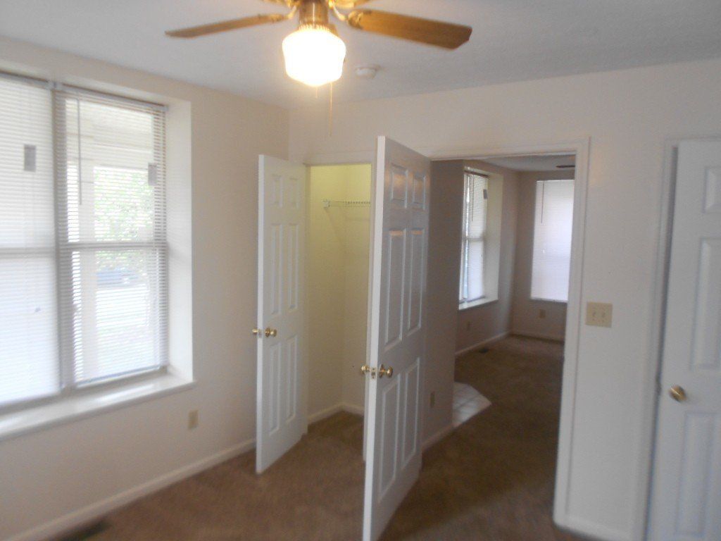 44 E. 12th Ave. Apt. A bedroom 1