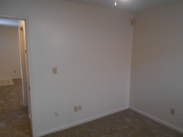 44 E. 12th Ave. Apt. C -  Bedroom