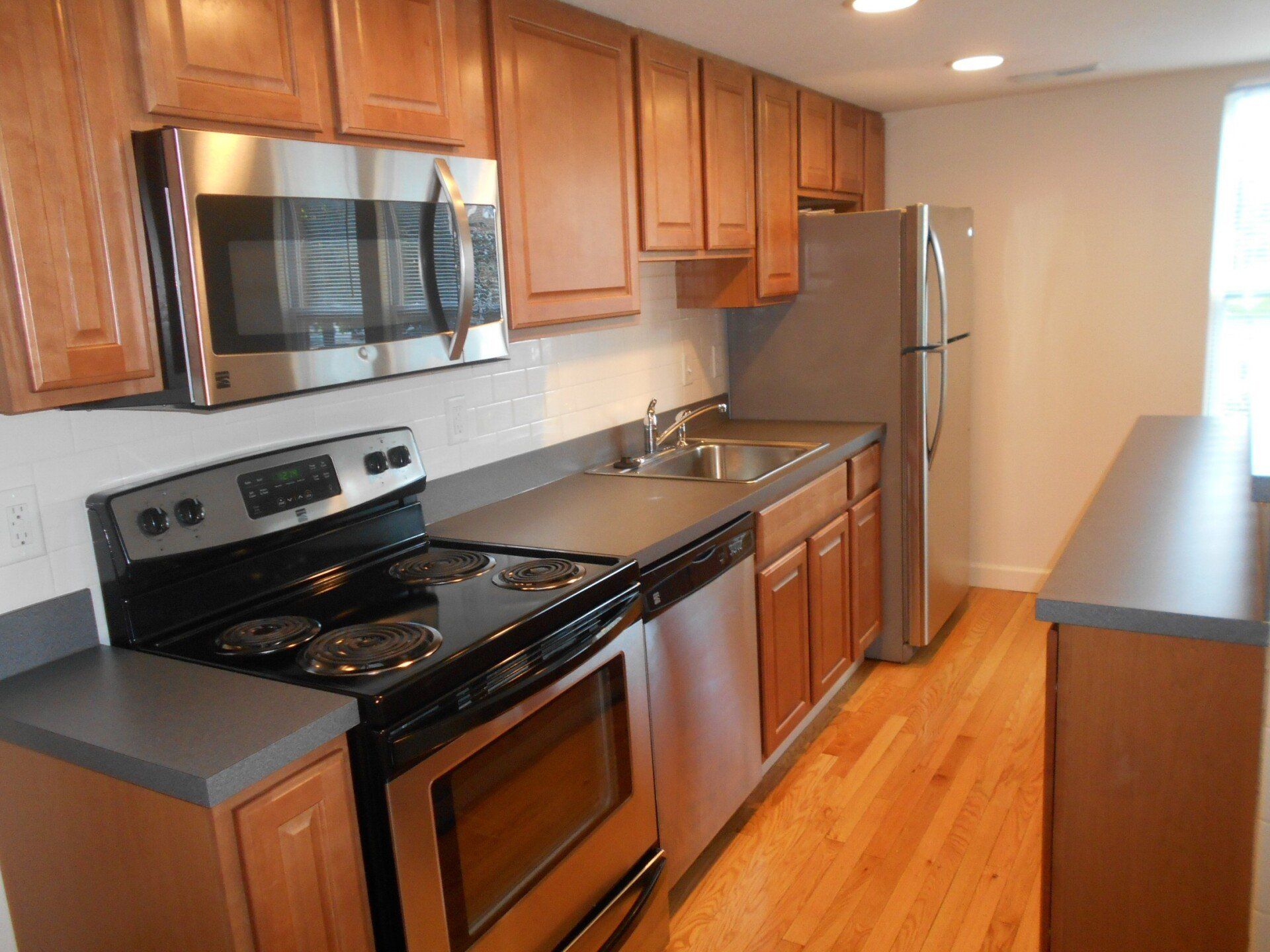 44 W. 9th Ave. - Kitchen Appliances