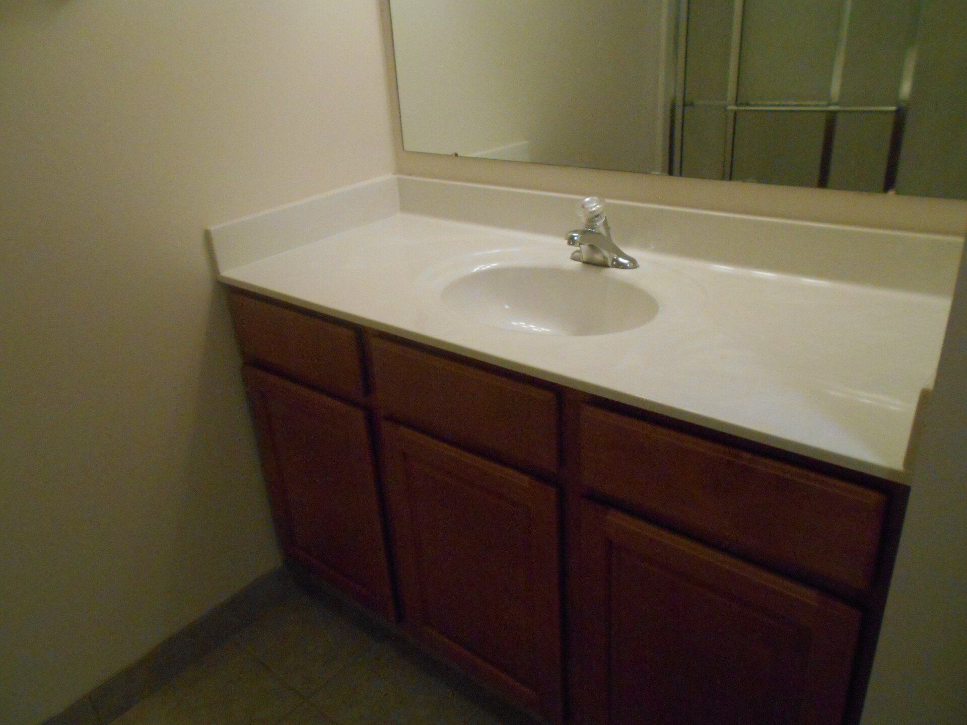 44 W. 9th Ave. - Bathroom sink