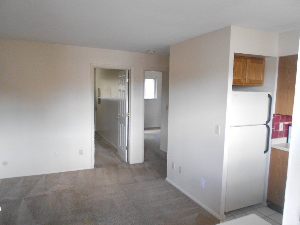 60 Chittenden - Living room with Open Kitchen