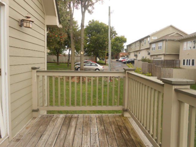 49 W. Tompkins Cottage deck 2