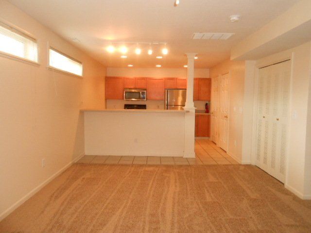 49 W. Tompkins Cottage kitchen 5