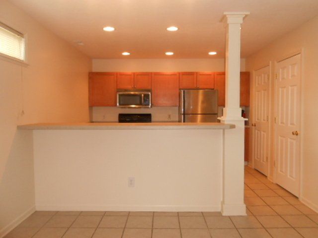 49 W. Tompkins Cottage kitchen 4