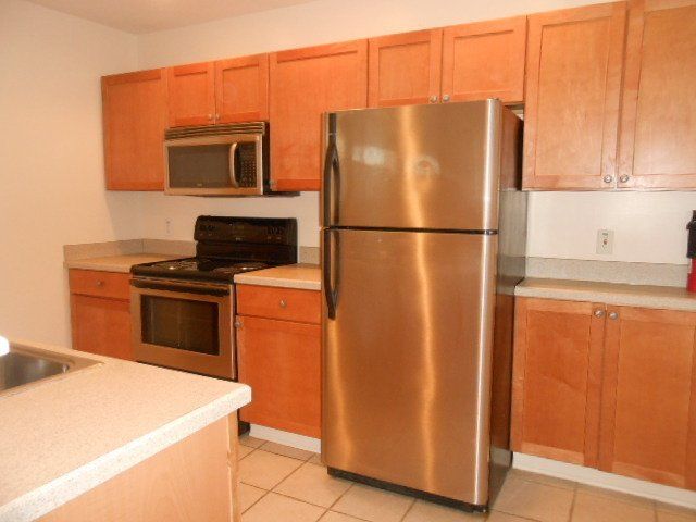 49 W. Tompkins Cottage kitchen 3
