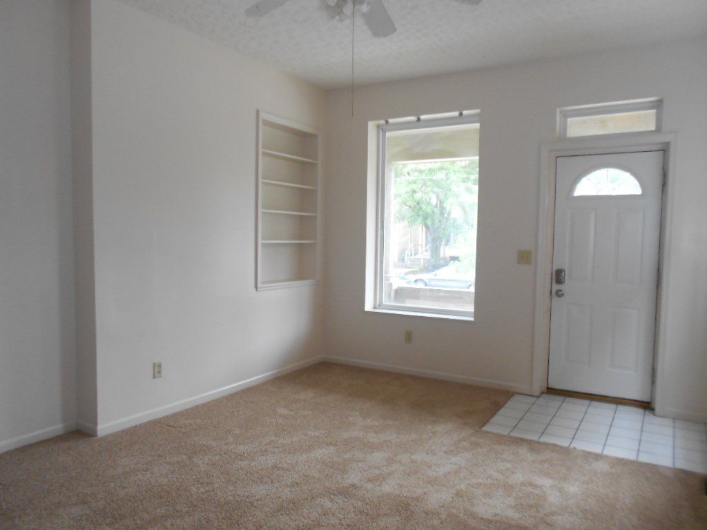 130-132 E. 11th Ave. -Living Room 03