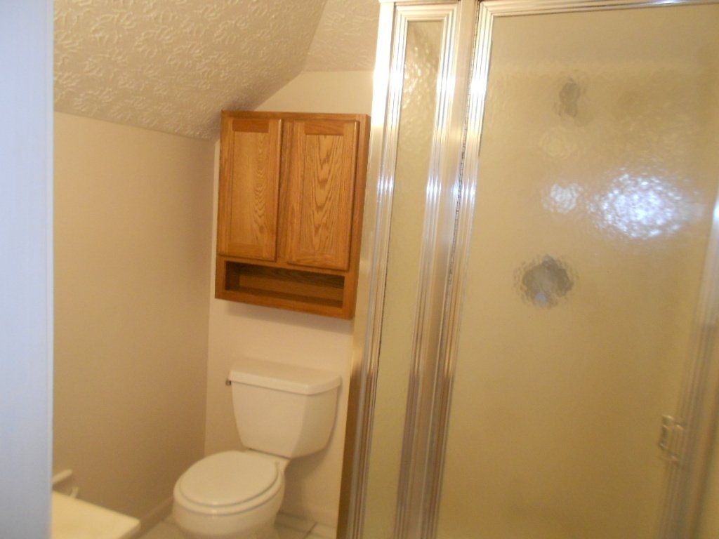 130-132 E. 11th Ave. -Bathroom 01