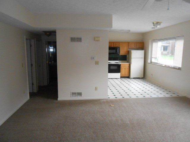 1968 Indianola Ave. Apt. C & Apt. D - Living Room 02