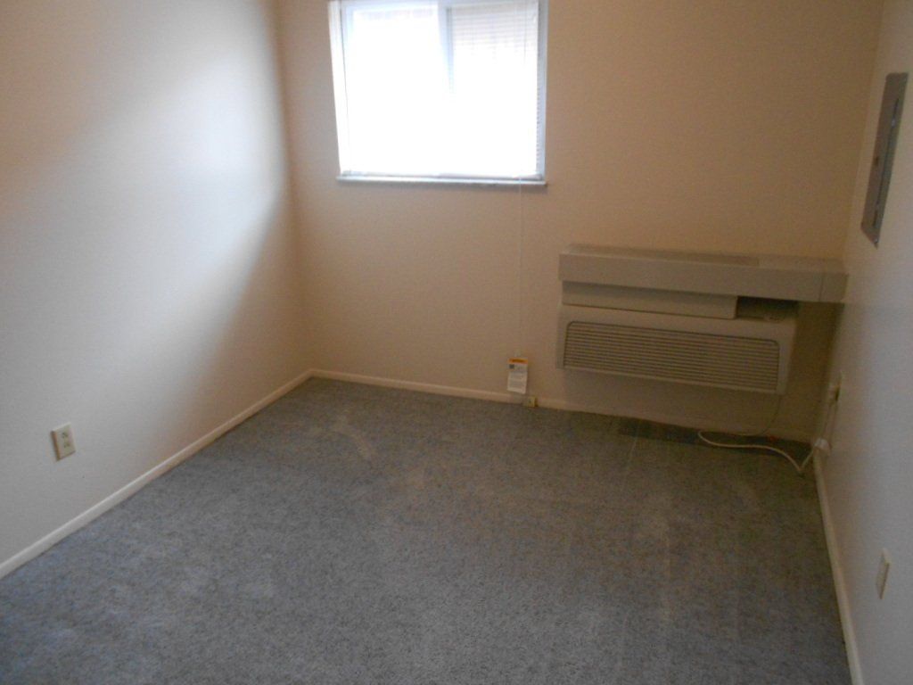 60 Chittenden bedroom