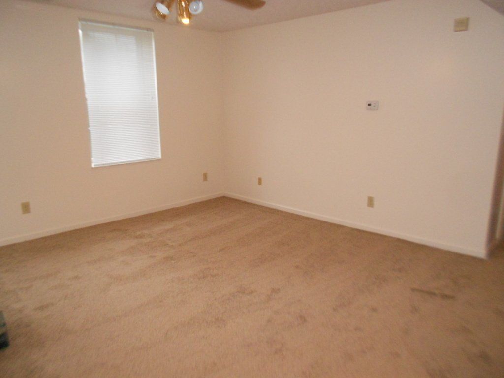 60 E. 18th Ave Apt. B living room