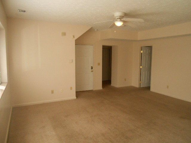 1968 Indianola Ave. Apt. C & Apt. D - Bedroom 04