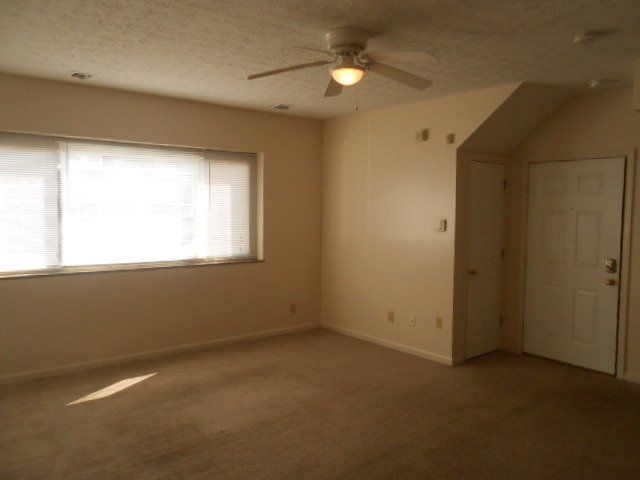 1968 Indianola Ave. Apt. C & Apt. D - Bedroom 03