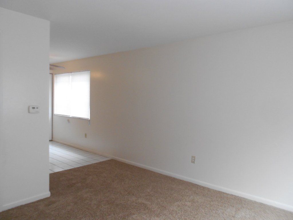 106-114 E Lane Ave - Bedroom 03