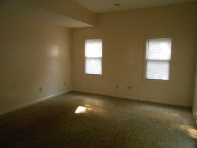 windows at 188 E. Lane Ave