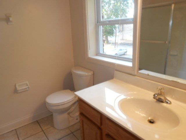 278 E. 13th Ave. - Bathroom 02