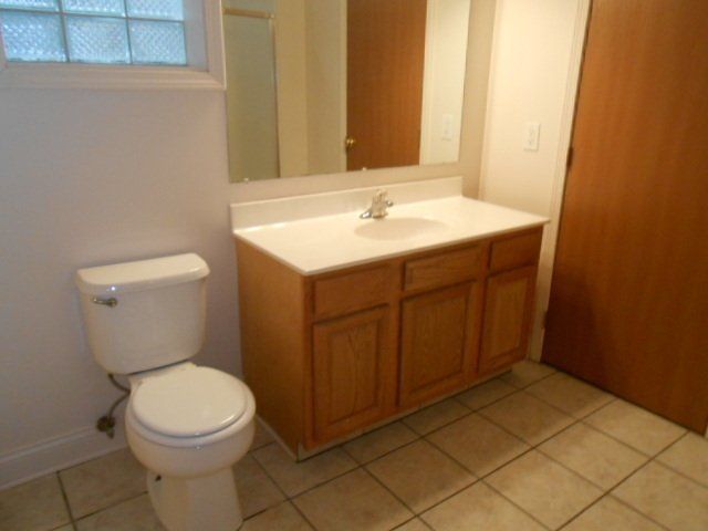 278 E. 13th Ave. - Bathroom 01