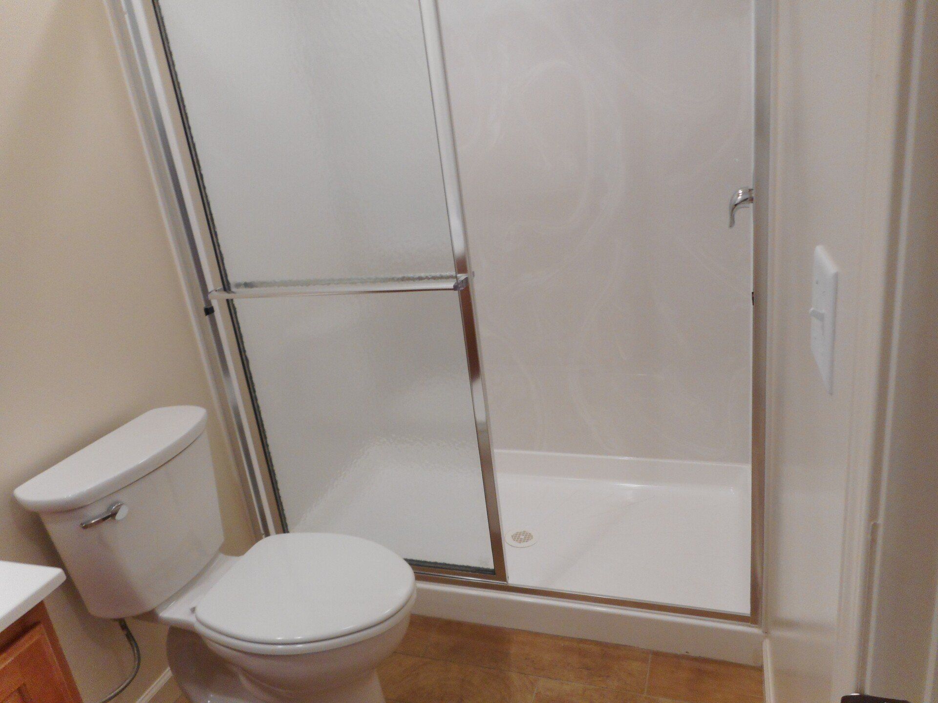 186 E. 16th Ave. - Bathroom 01