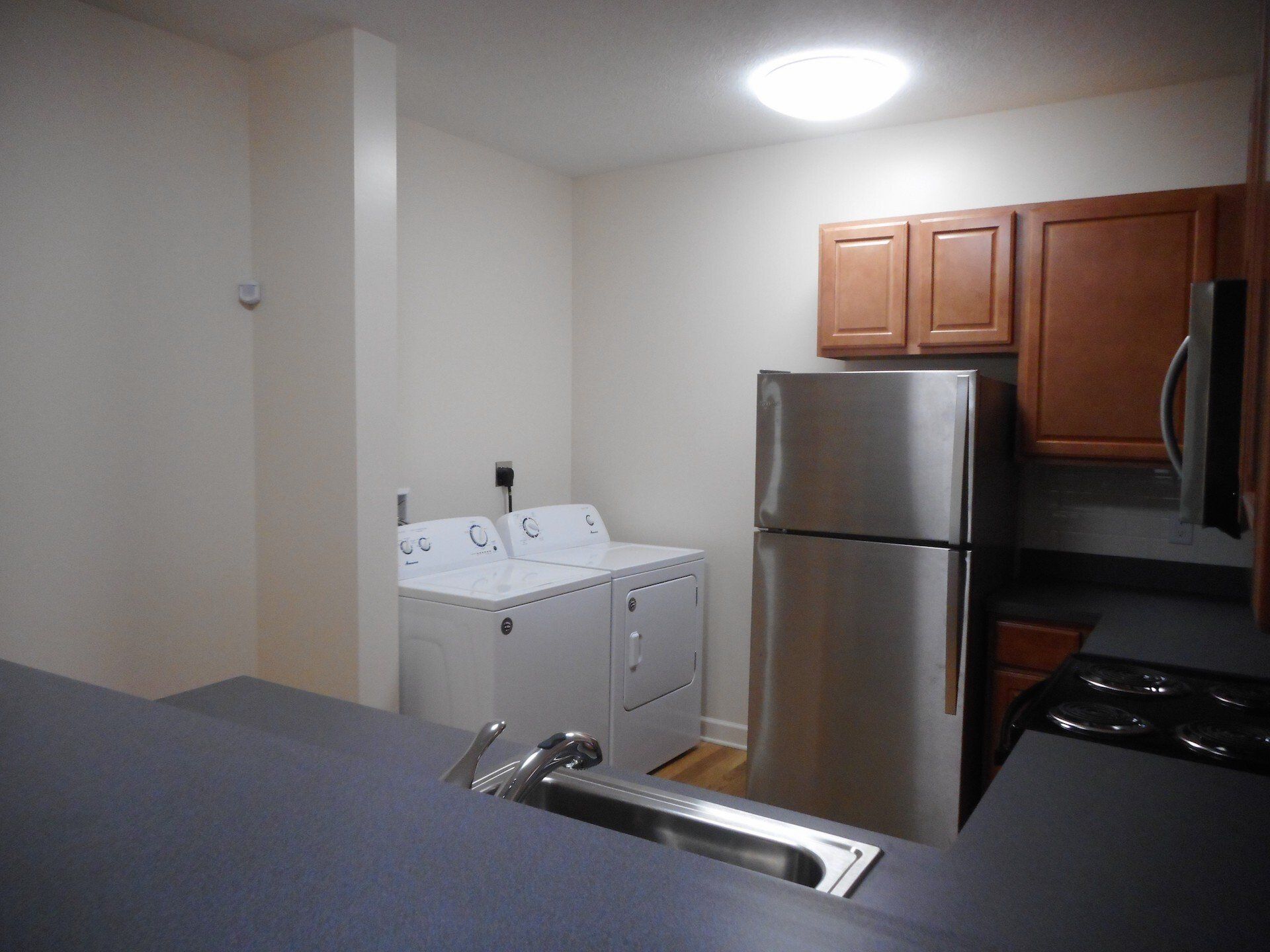 186 E. 16th Ave.- Kitchen 02