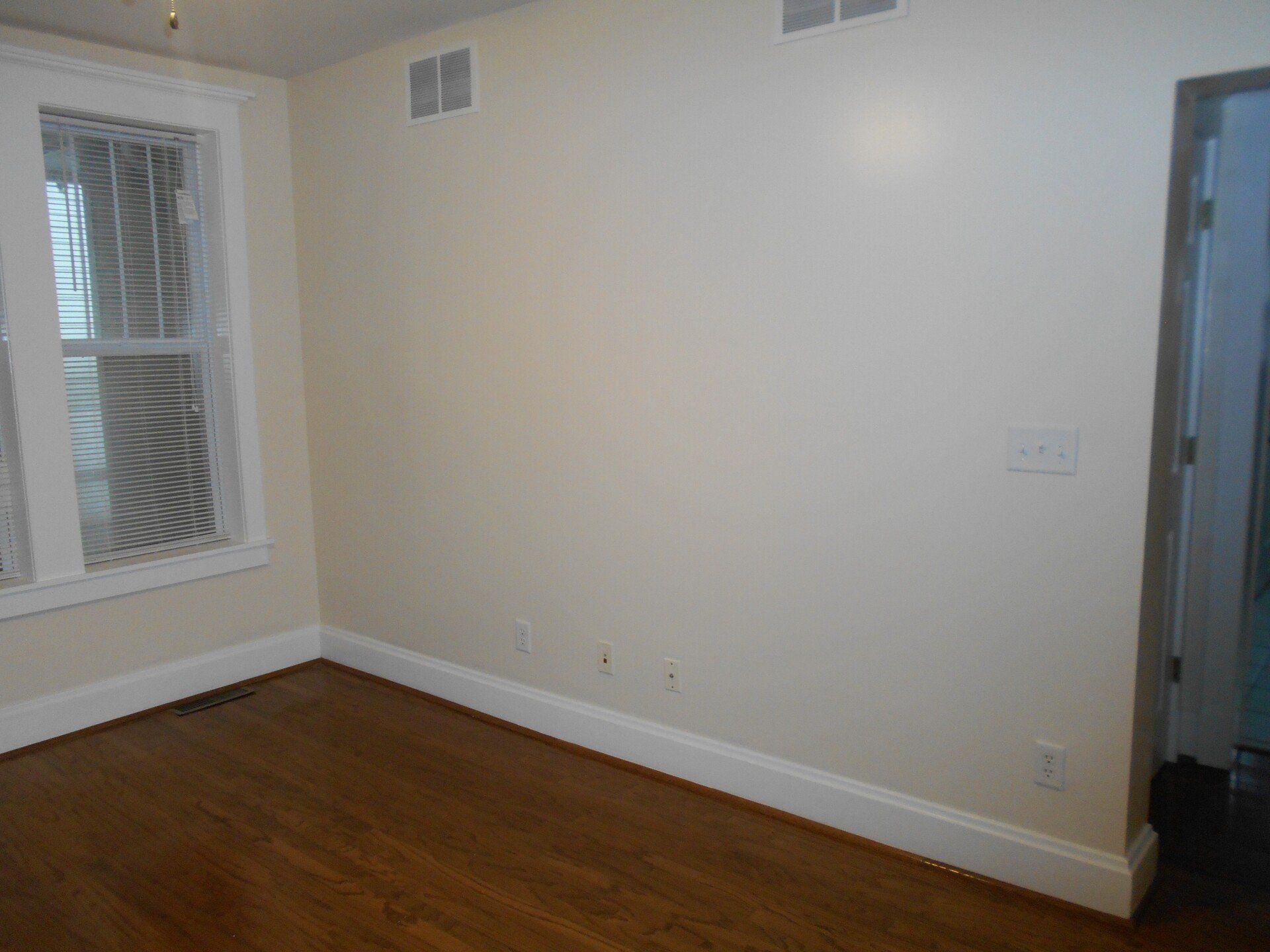 49 W. Tompkins Ave.  -Walls