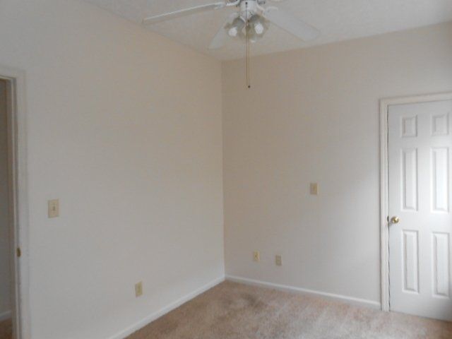 130-132 E. 11th Ave. -Living Room 01