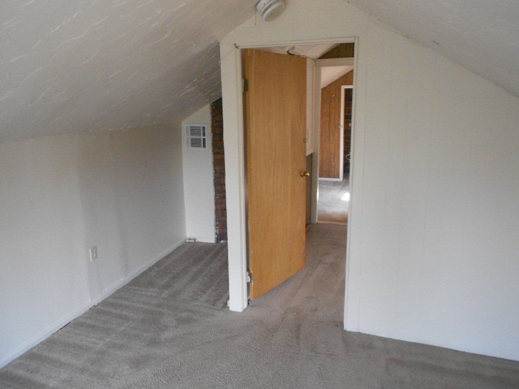 160-166 W. Northwood - Bedroom 01