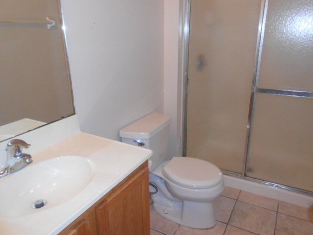 272-274 E. 13th Ave.-Bathroom 02