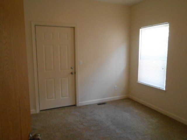 1727 Summit St.- Bedroom 05
