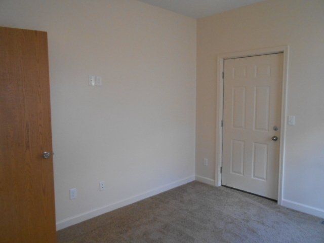 1727 Summit St.- Bedroom 03