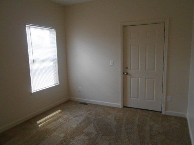 1727 Summit St.- Bedroom 02