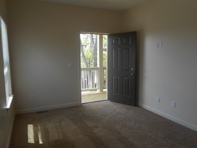 1727 Summit St.- Bedroom with Balcony