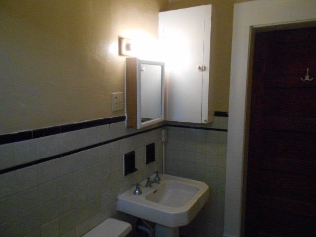 2290 N. High St. Apt. 1- Bathroom