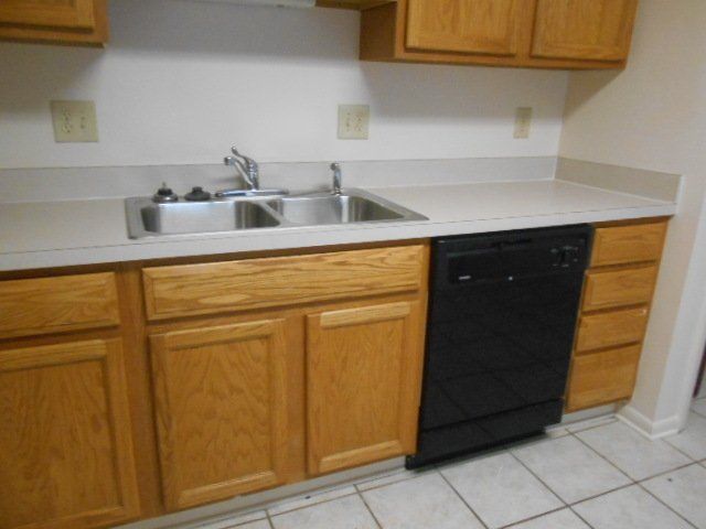 50 Chittenden Ave. - Kitchen