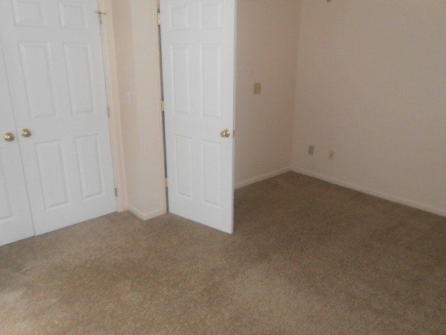 188 E. Lane Ave interior