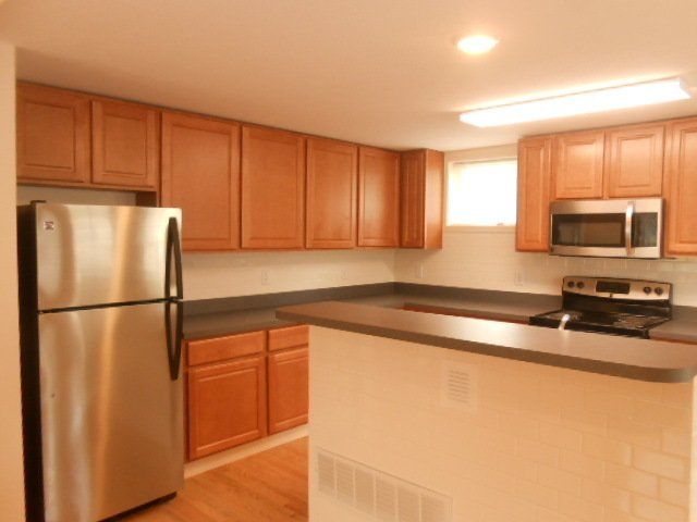 2067 Indianola Ave kitchen 5