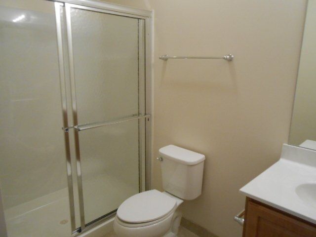 435-439 E. 16th Ave interior