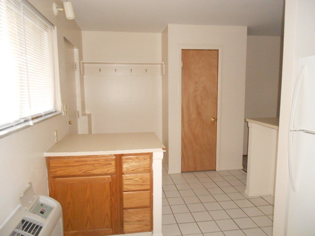 60 Chittenden kitchen 1