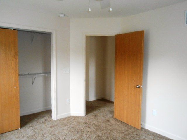 120 Frambes Ave door to hallway