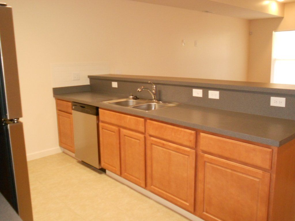 437 E. 16th Ave. - Kitchen 03
