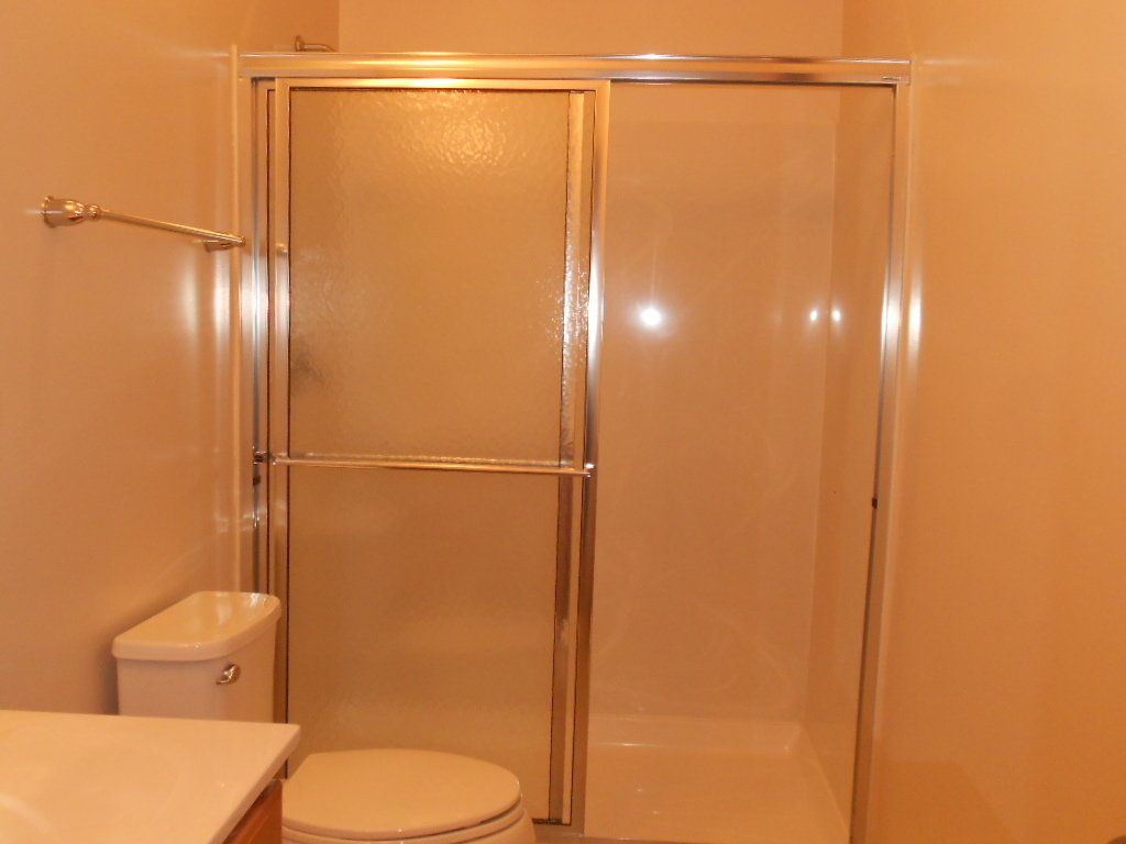 437 E. 16th Ave. - Bathroom 02