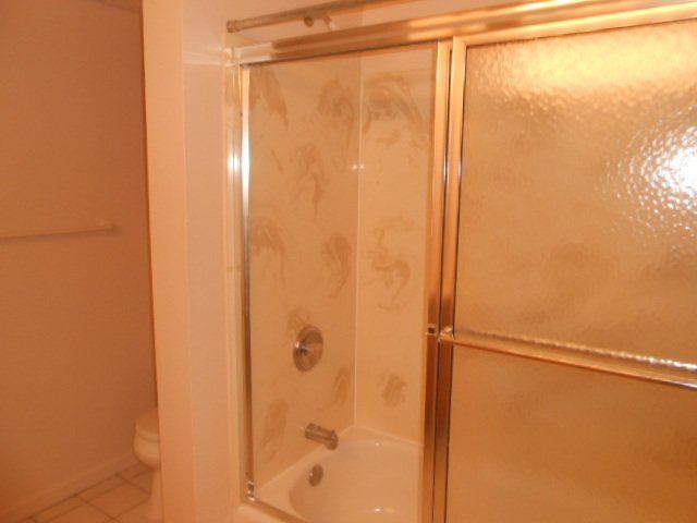 121 E. 15th Ave Apt. I interior 10