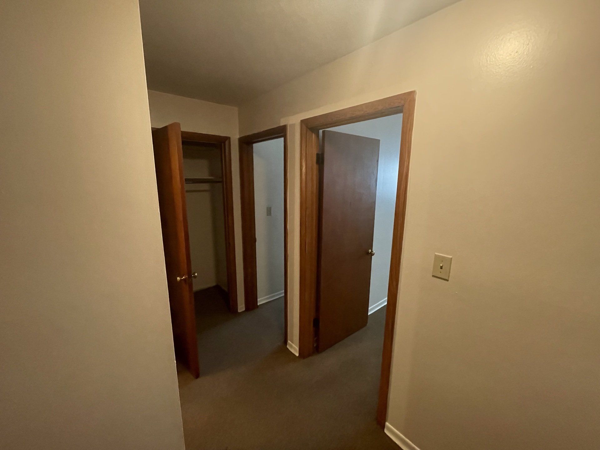 1400 King Ave.- Hallway