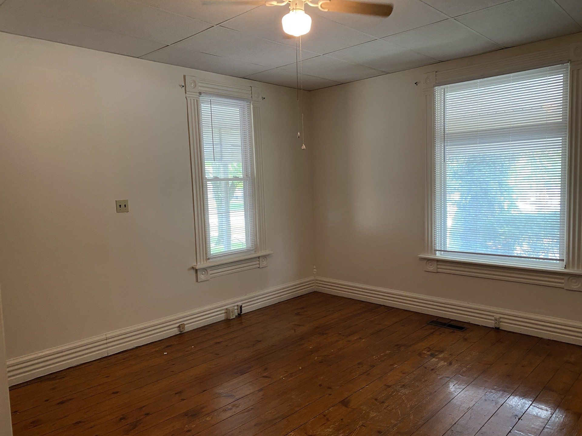 38 W. Northwood Ave. bedroom 1