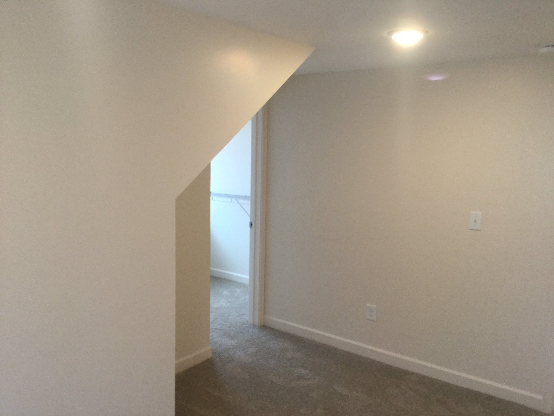 95 E. 11th Ave Apt. C vaulted ceiling