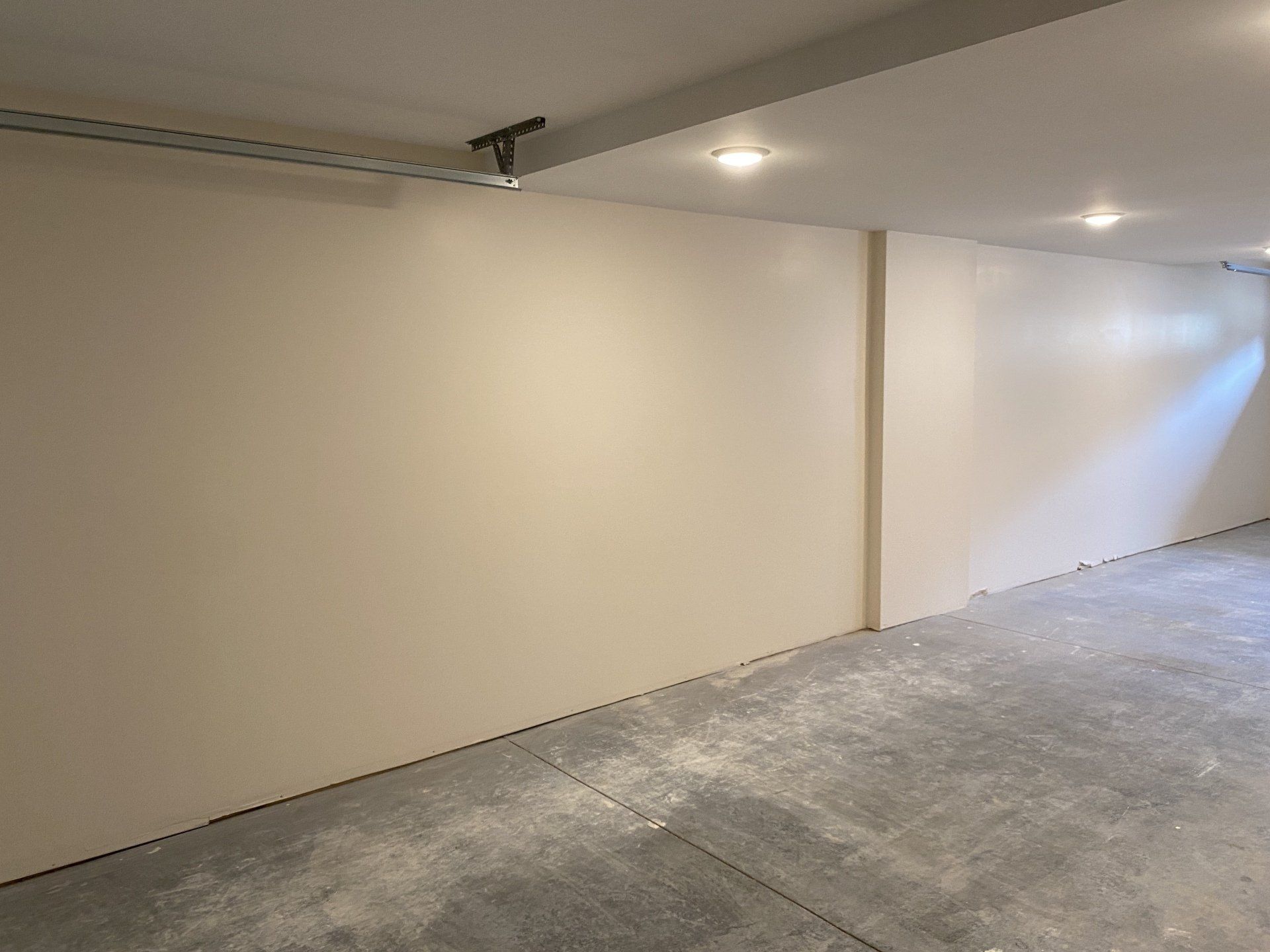 storage at 90-106 E. 10th Ave