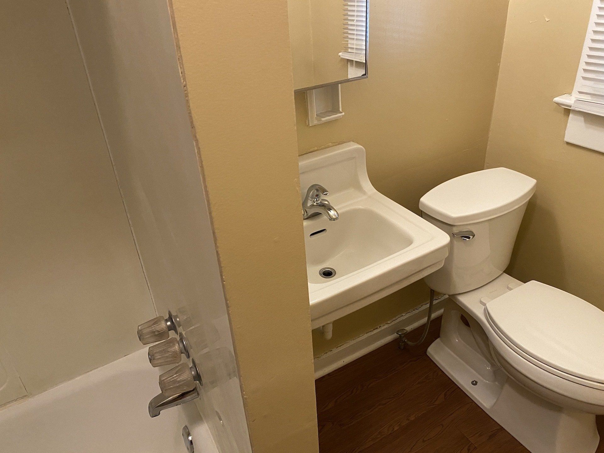 2311& 2317 N. High St.- Bathroom 03