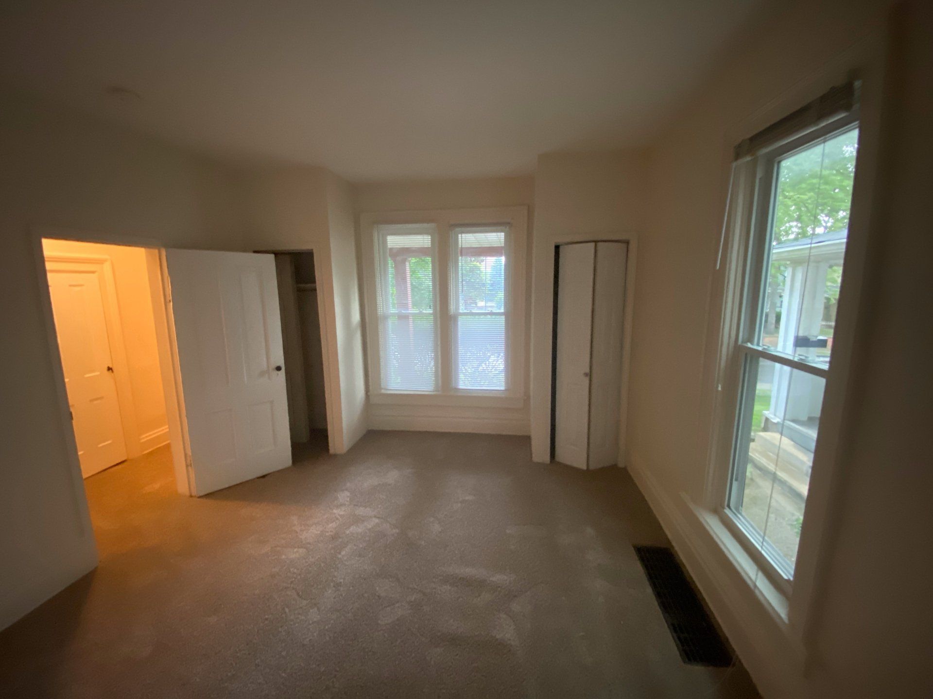 44 W. Northwood Ave - Bedroom with windows
