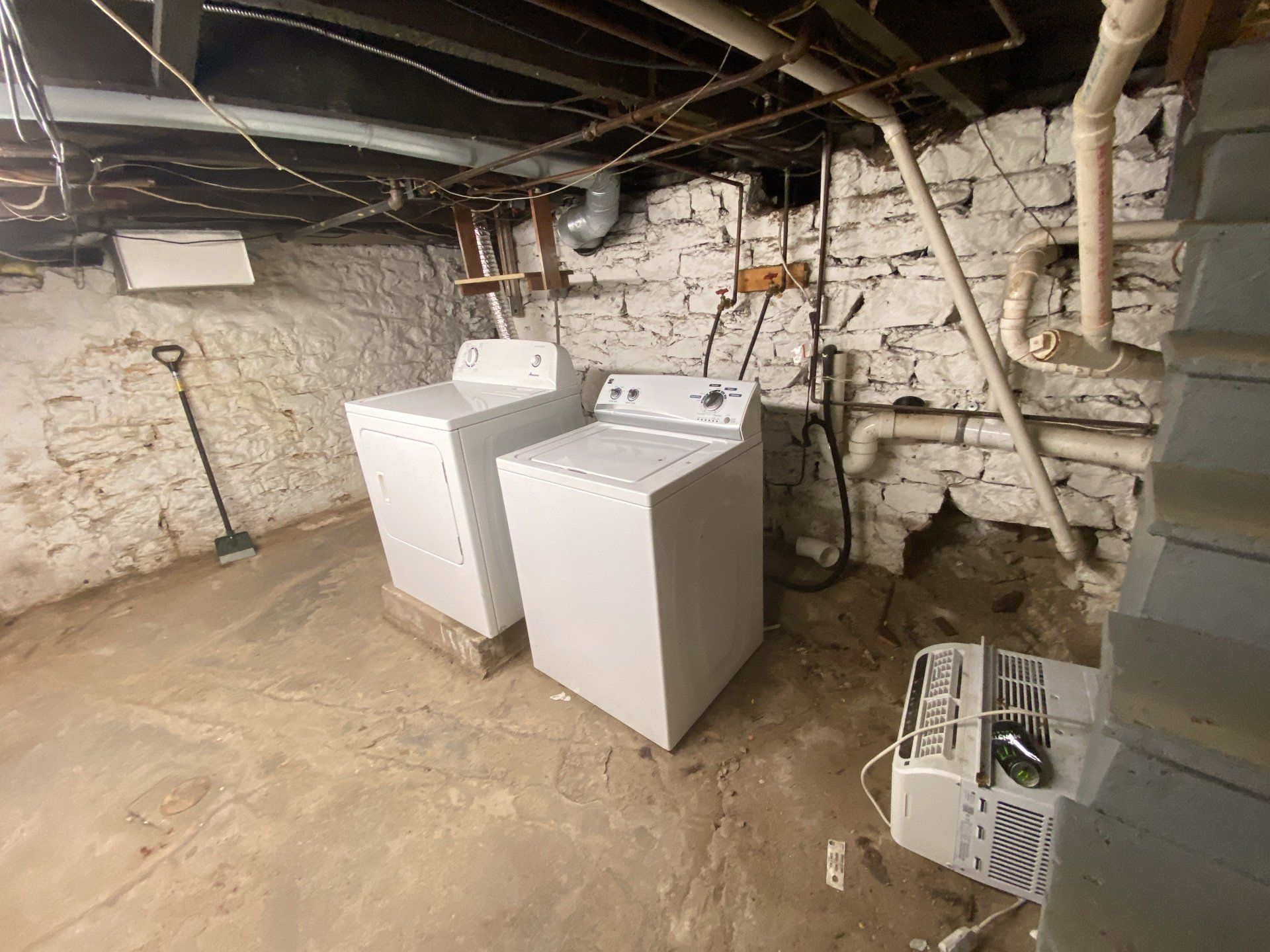 44 W. Northwood Ave - Laundry